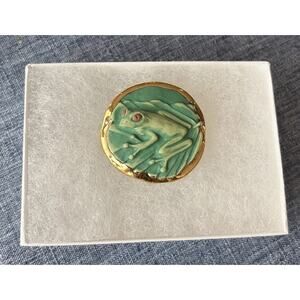 Signed Brooke Andrew’s Tree Frog “pin dent” Vintage Amphibian Dual Wear Jewelry.
